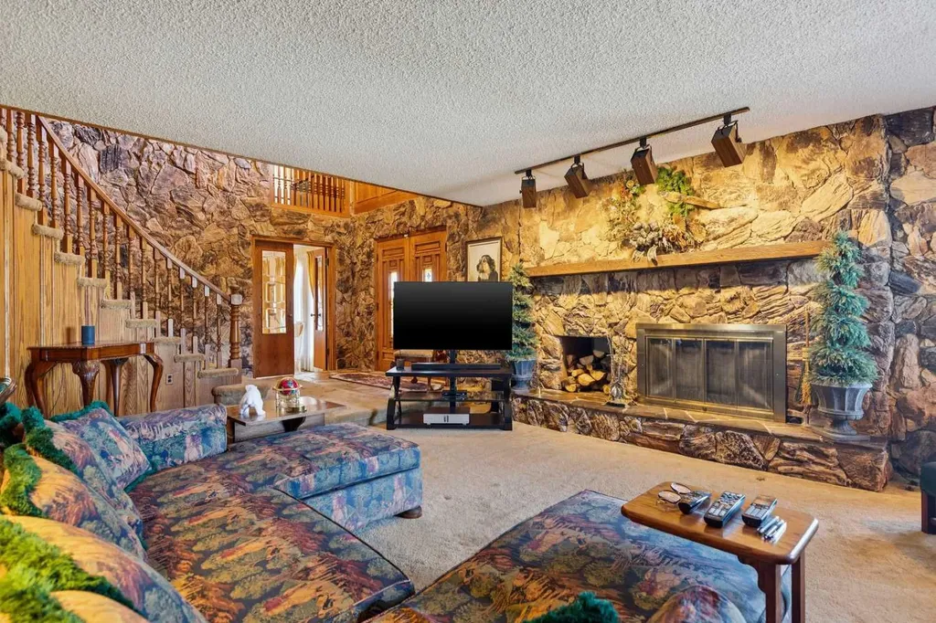 302 Macleod Trail Rural Foothills County AB T1S 5J4