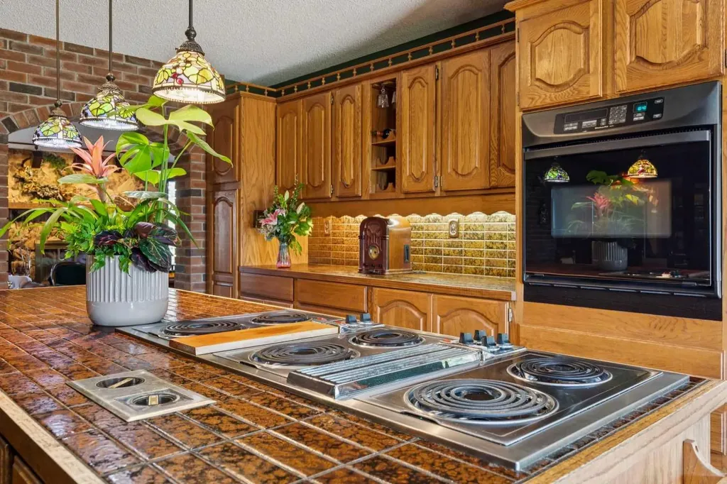 302 Macleod Trail Rural Foothills County AB T1S 5J4