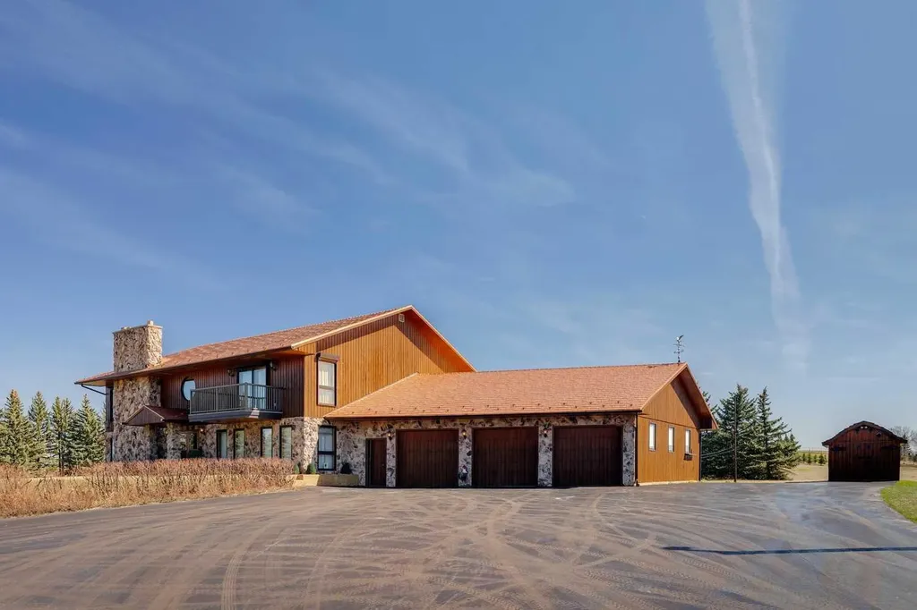 302 Macleod Trail Rural Foothills County AB T1S 5J4