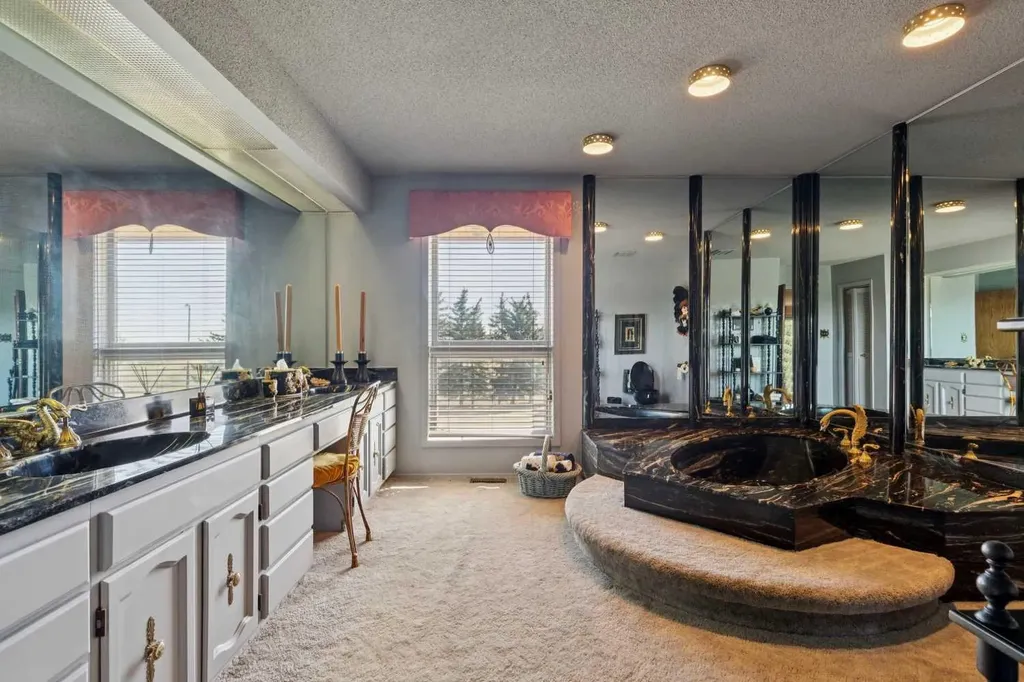 302 Macleod Trail Rural Foothills County AB T1S 5J4