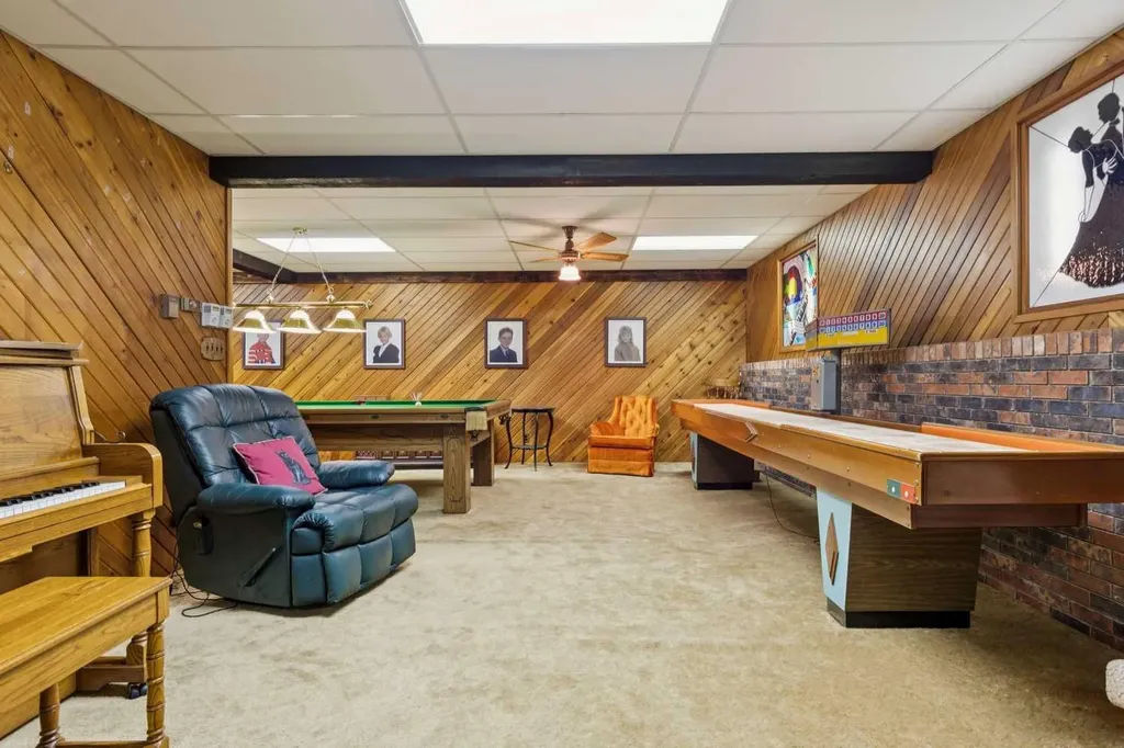 302 Macleod Trail Rural Foothills County AB T1S 5J4