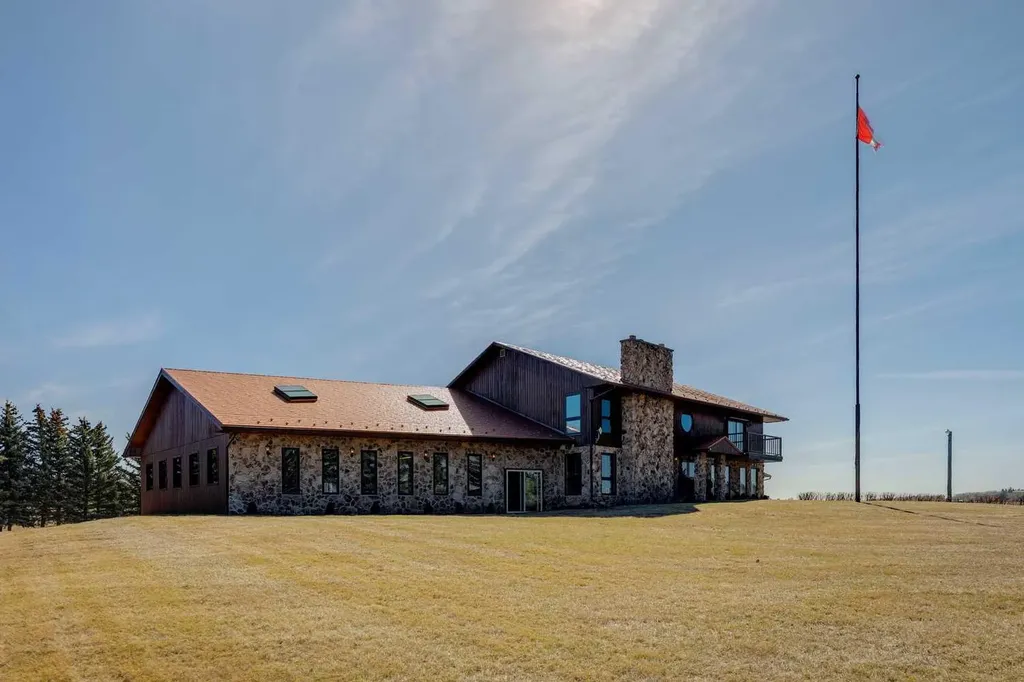 302 Macleod Trail Rural Foothills County AB T1S 5J4