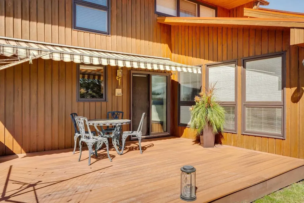 302 Macleod Trail Rural Foothills County AB T1S 5J4