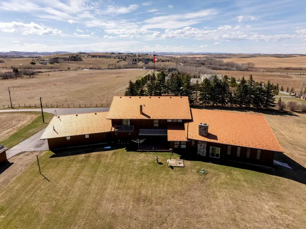 302 Macleod Trail Rural Foothills County AB T1S 5J4