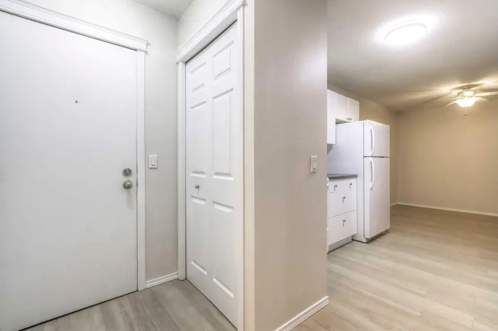 626 2 Avenue NE Calgary AB T2E0E8