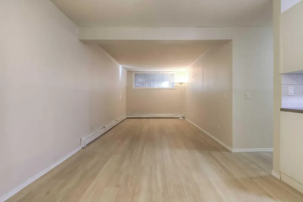 626 2 Avenue NE Calgary AB T2E0E8