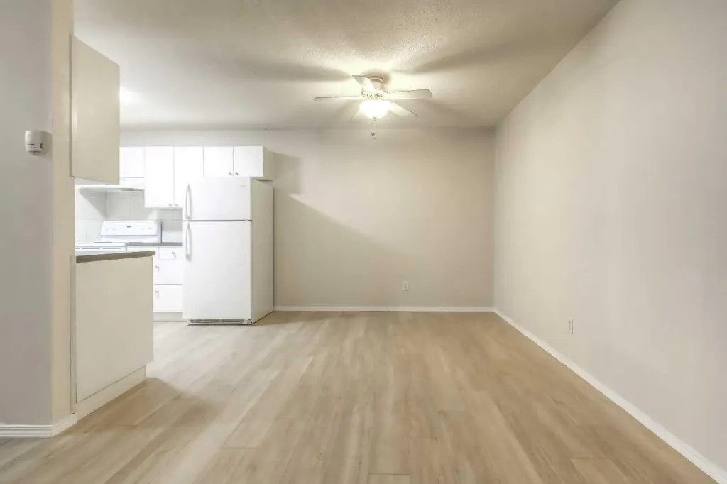 626 2 Avenue NE Calgary AB T2E0E8