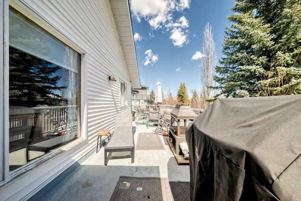 36 Shannon Road SW Calgary AB T2Y 2z6