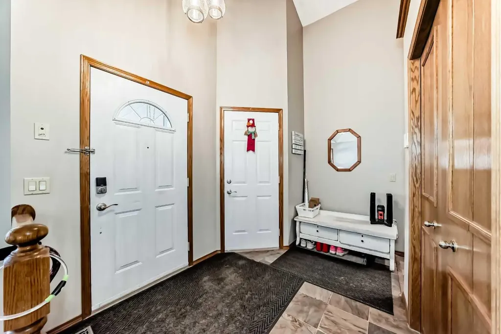 36 Shannon Road SW Calgary AB T2Y 2z6