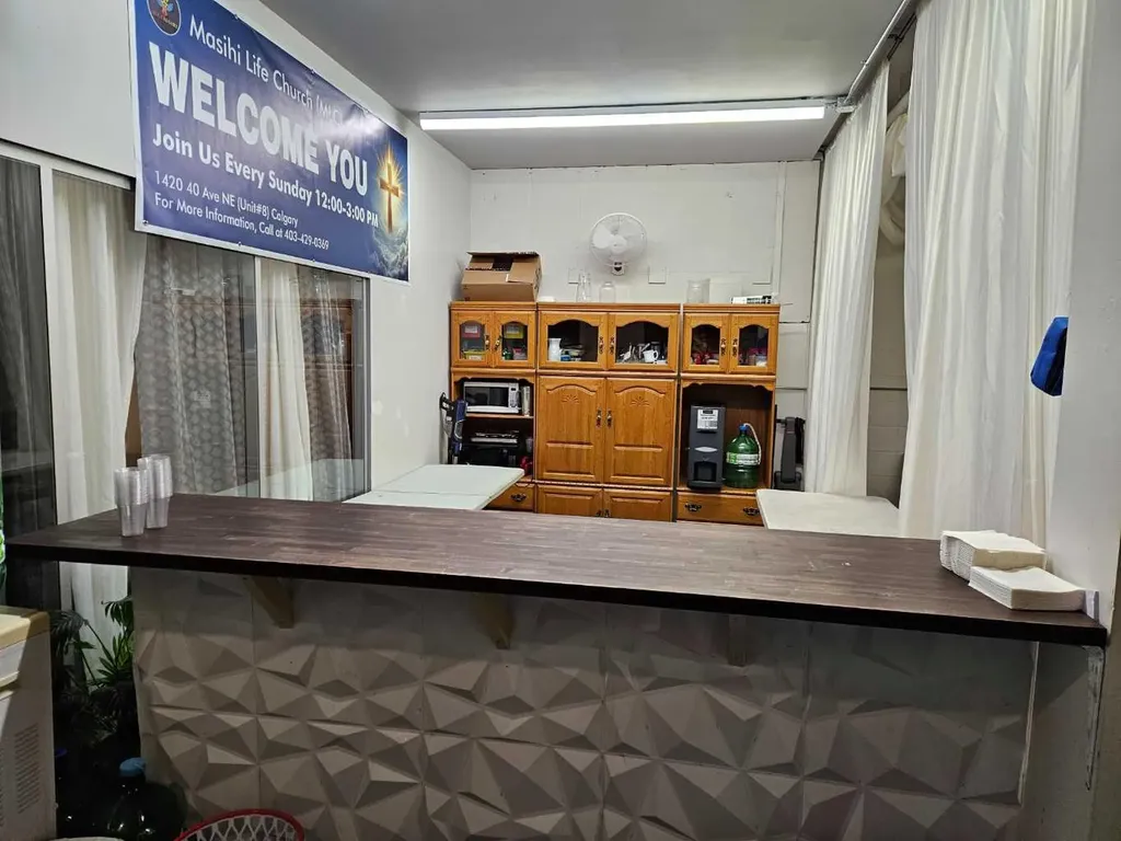 1420 40 Avenue NE Calgary AB T2E 4P9