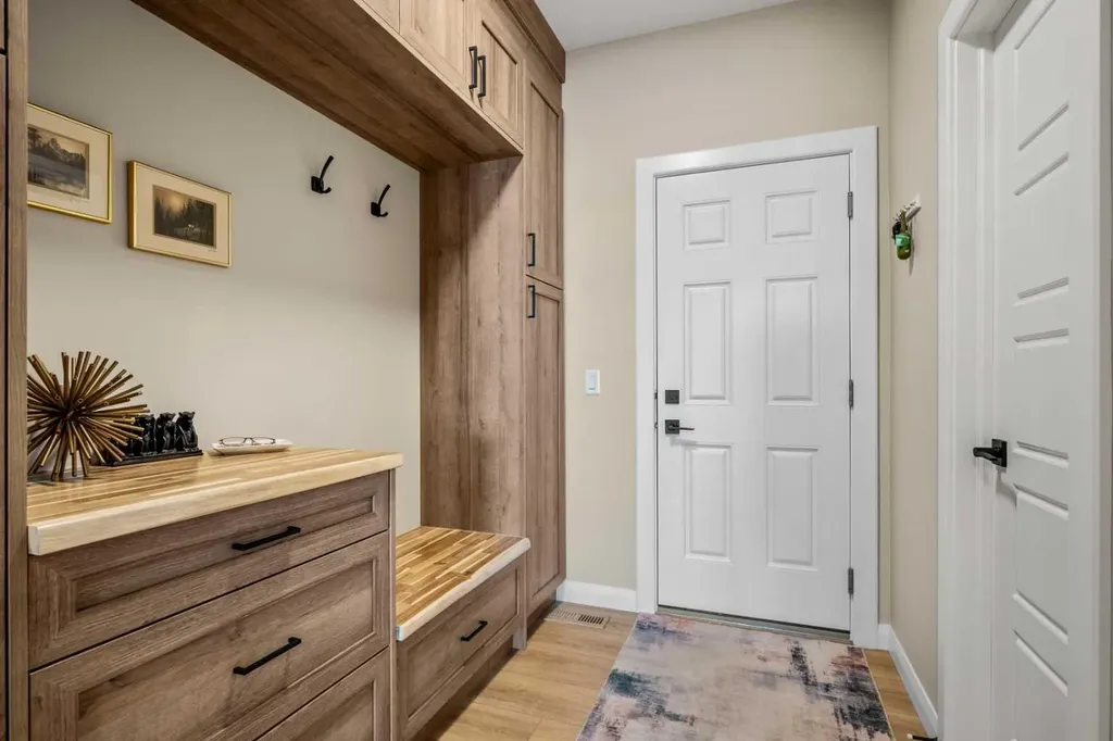 51 Creekstone Way SW Calgary AB T2X 4R4