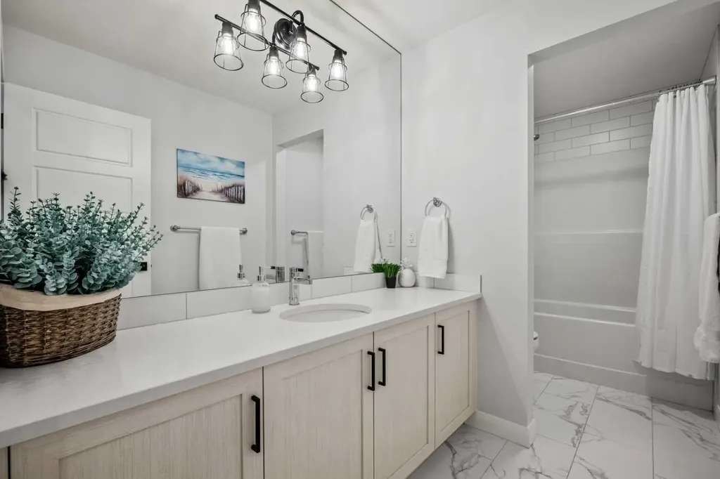 51 Creekstone Way SW Calgary AB T2X 4R4