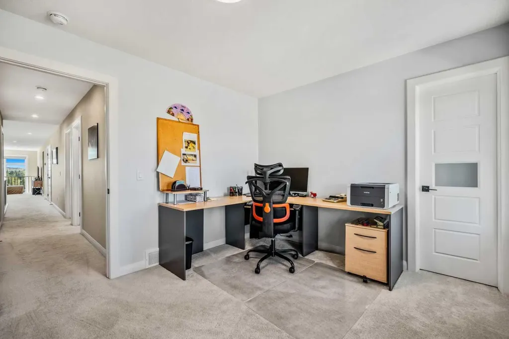 51 Creekstone Way SW Calgary AB T2X 4R4