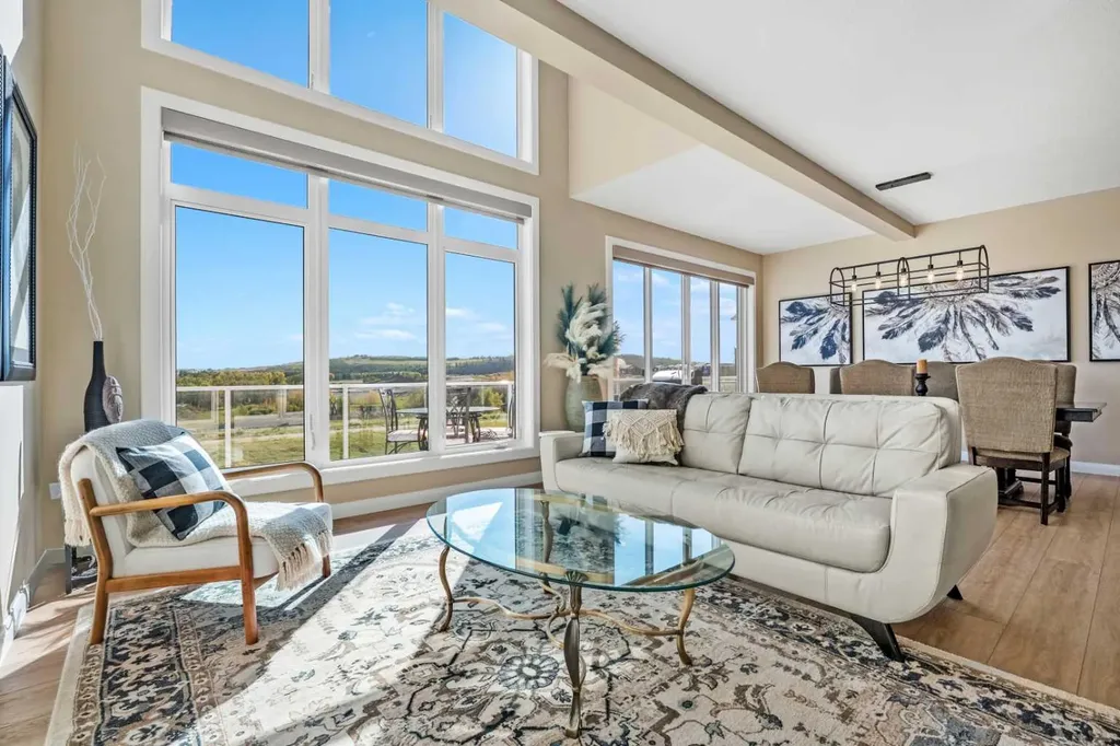 51 Creekstone Way SW Calgary AB T2X 4R4