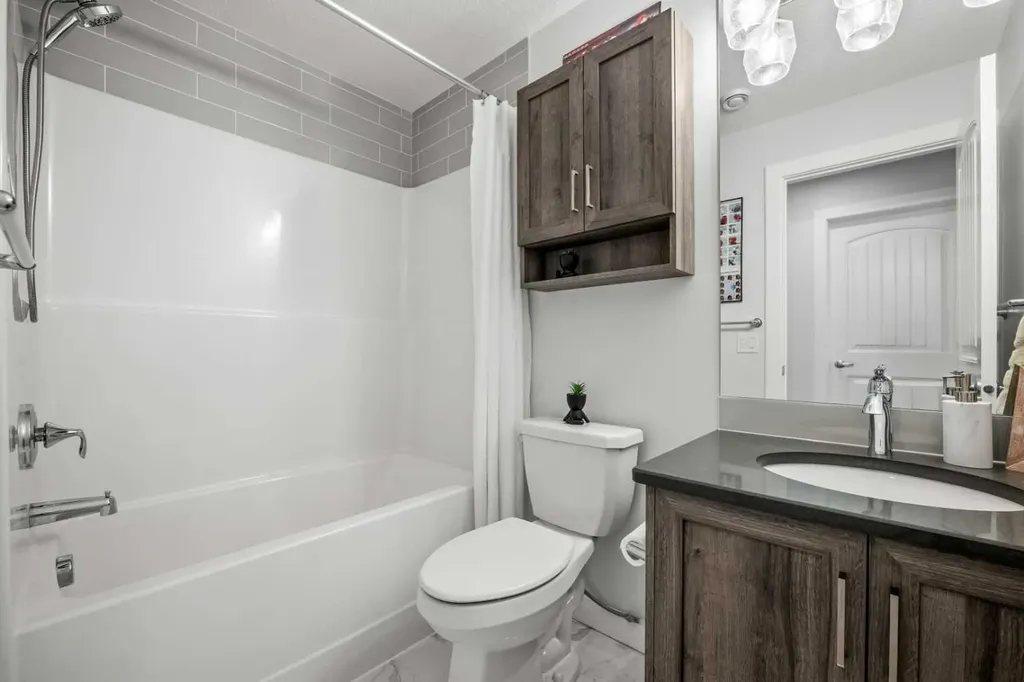 51 Creekstone Way SW Calgary AB T2X 4R4