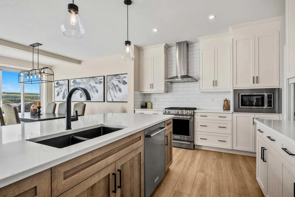 51 Creekstone Way SW Calgary AB T2X 4R4