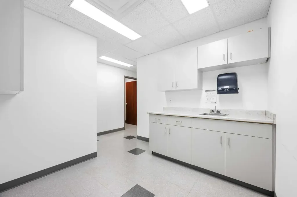 1724 50 Avenue Lloydminster AB T9V 0Y1