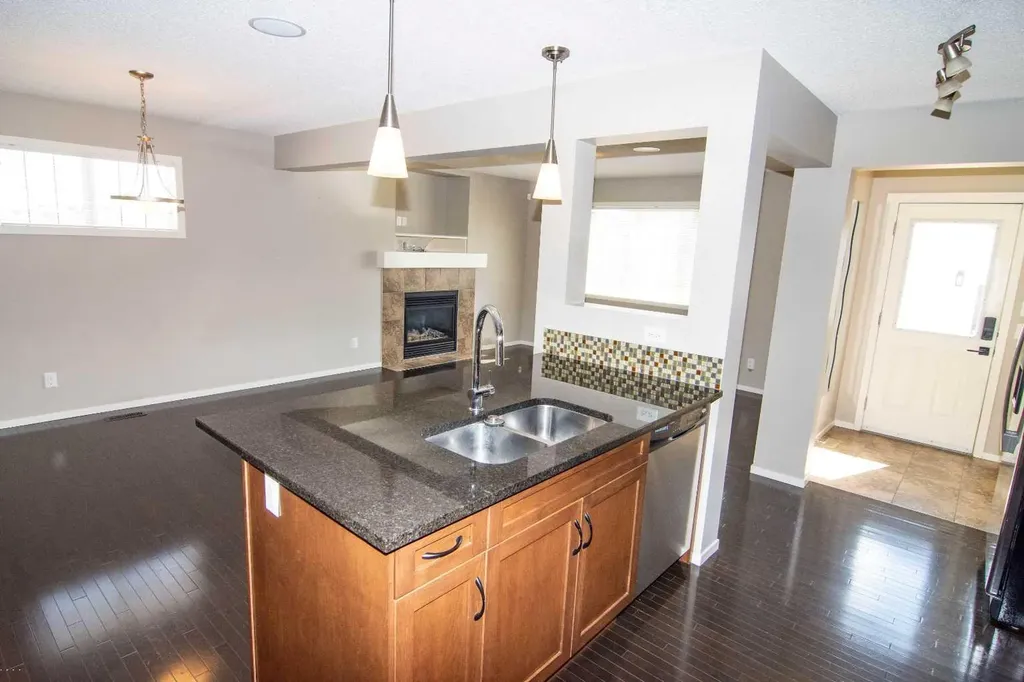 2275 Reunion Street NW Airdrie AB T4B 0M7