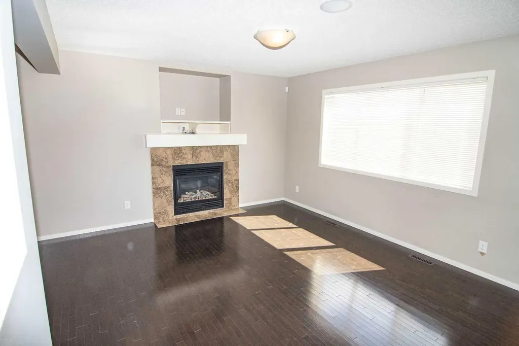 2275 Reunion Street NW Airdrie AB T4B 0M7