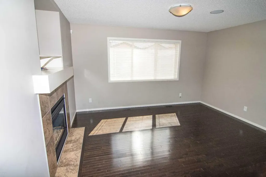 2275 Reunion Street NW Airdrie AB T4B 0M7