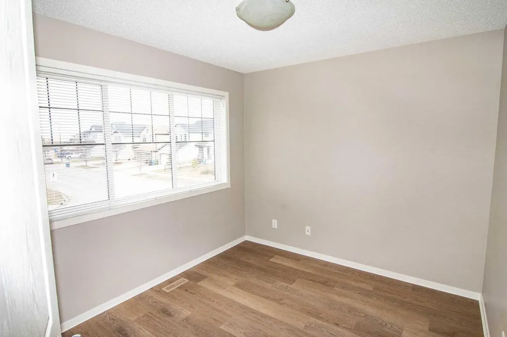 2275 Reunion Street NW Airdrie AB T4B 0M7