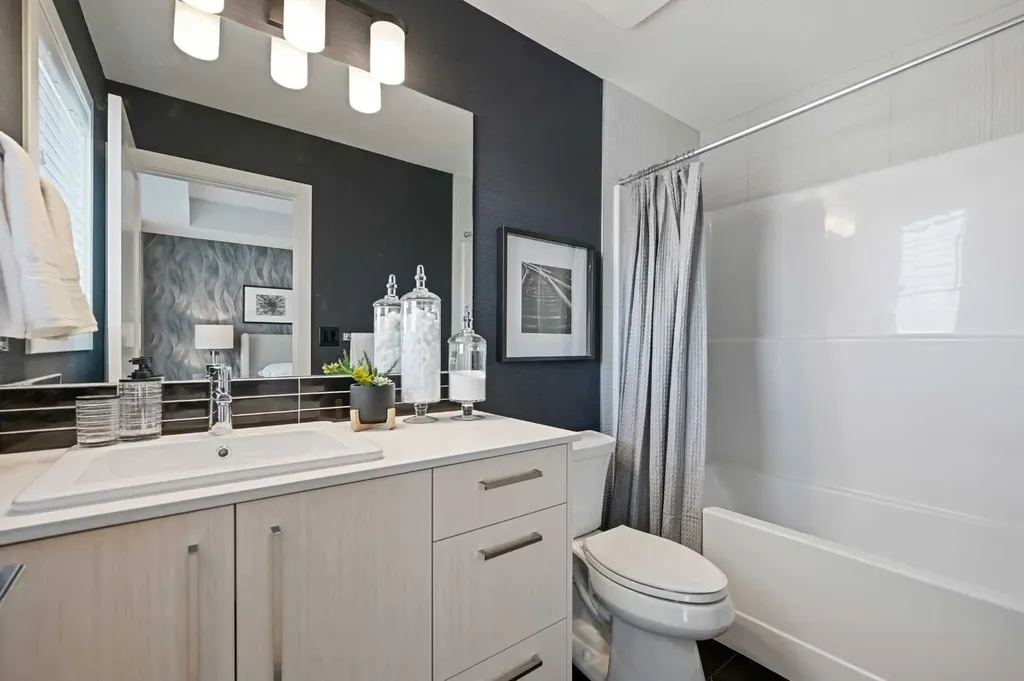 9941 Huxbury Drive NE Calgary AB T2A 8C3
