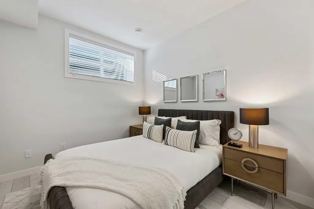 9941 Huxbury Drive NE Calgary AB T2A 8C3