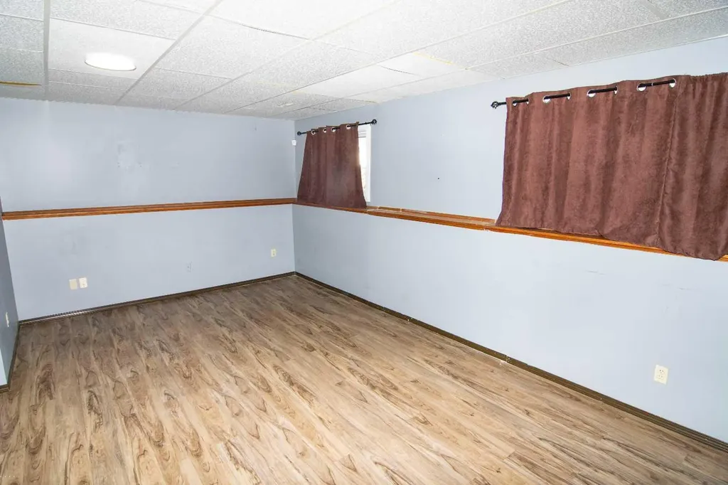 27 Taraglen Court NE Calgary AB T3J2M6