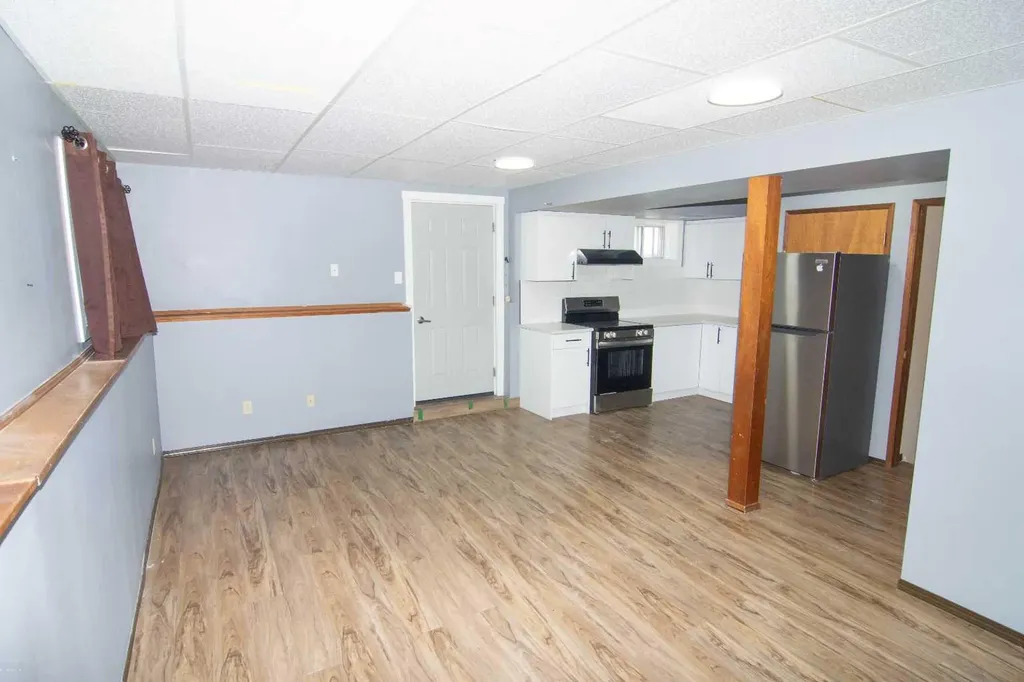 27 Taraglen Court NE Calgary AB T3J2M6