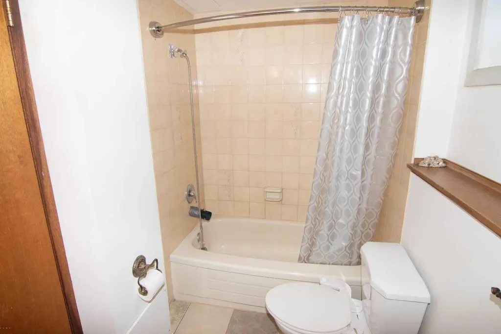 27 Taraglen Court NE Calgary AB T3J2M6