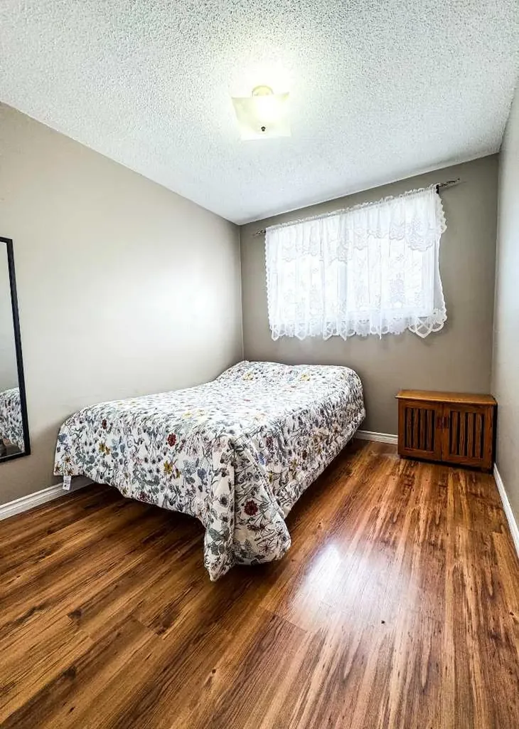 11237 91 Street Peace River AB T8S 1P7