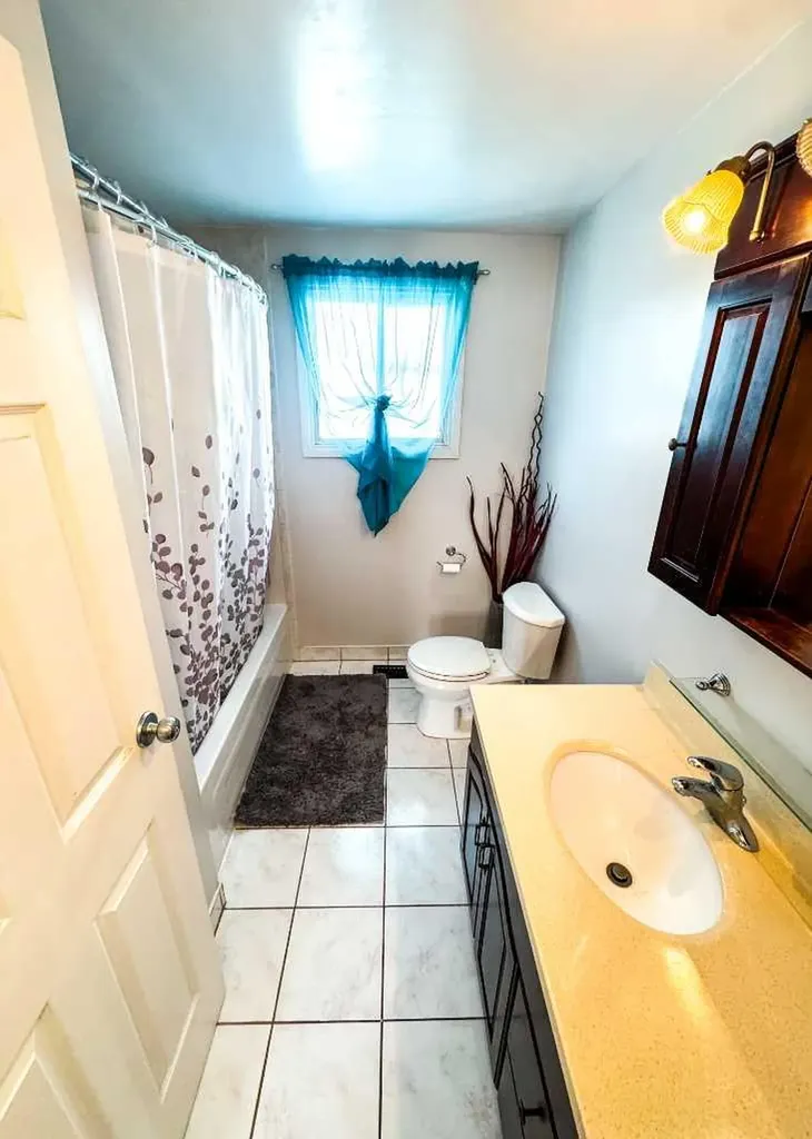 11237 91 Street Peace River AB T8S 1P7