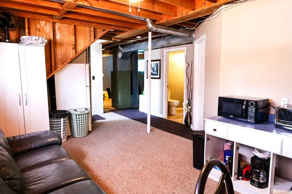 11237 91 Street Peace River AB T8S 1P7