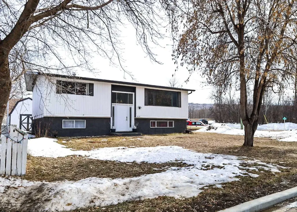 11237 91 Street Peace River AB T8S 1P7