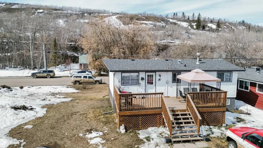 11237 91 Street Peace River AB T8S 1P7