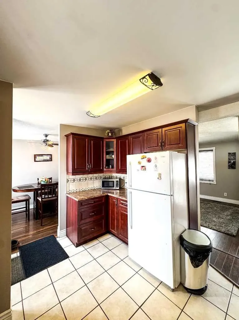 11237 91 Street Peace River AB T8S 1P7