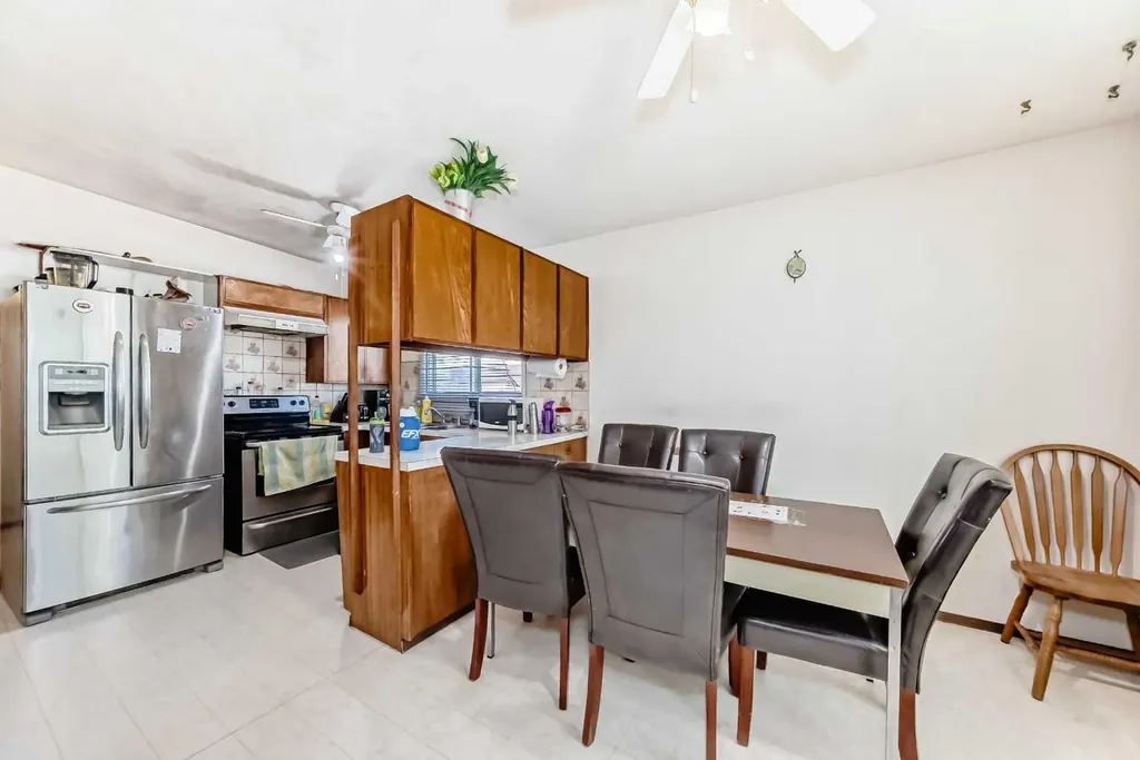 2106 24 Street S Lethbridge AB T1k 2M5