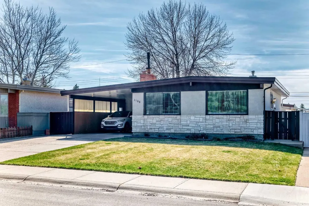 2106 24 Street S Lethbridge AB T1k 2M5