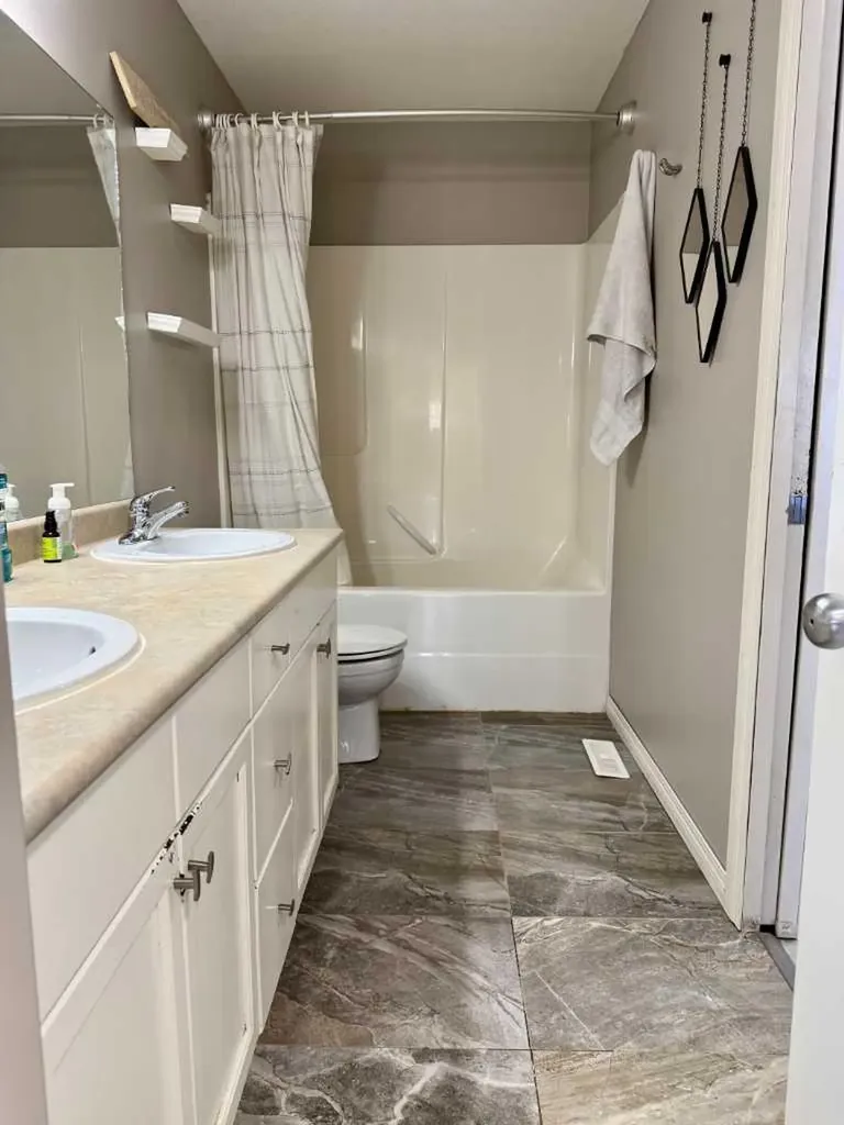 106 Atkinson Lane Fort Mcmurray AB t9j1g8