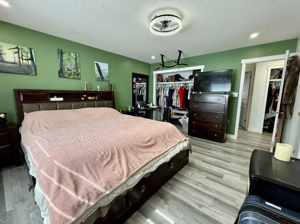 106 Atkinson Lane Fort Mcmurray AB t9j1g8