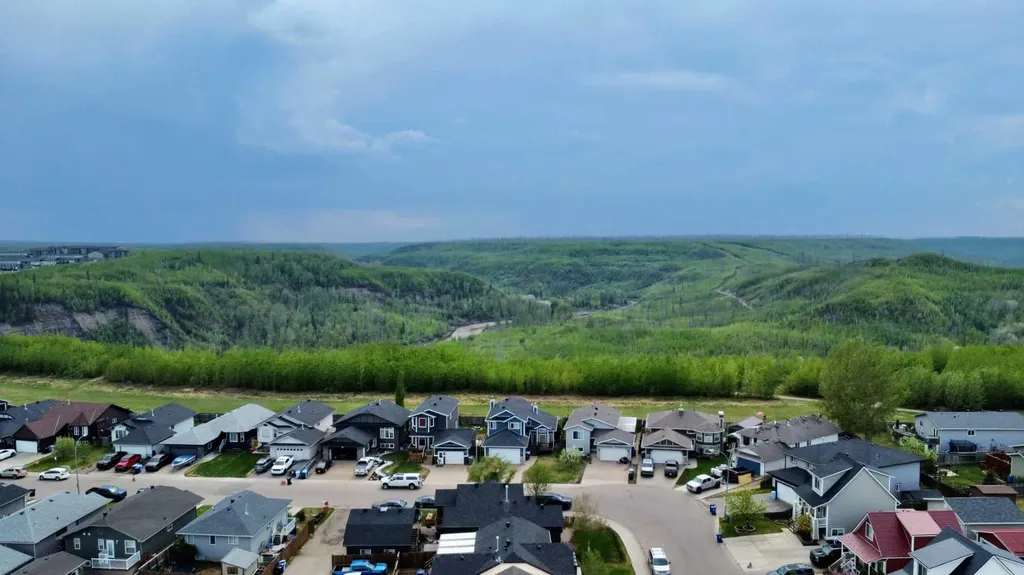 106 Atkinson Lane Fort Mcmurray AB t9j1g8