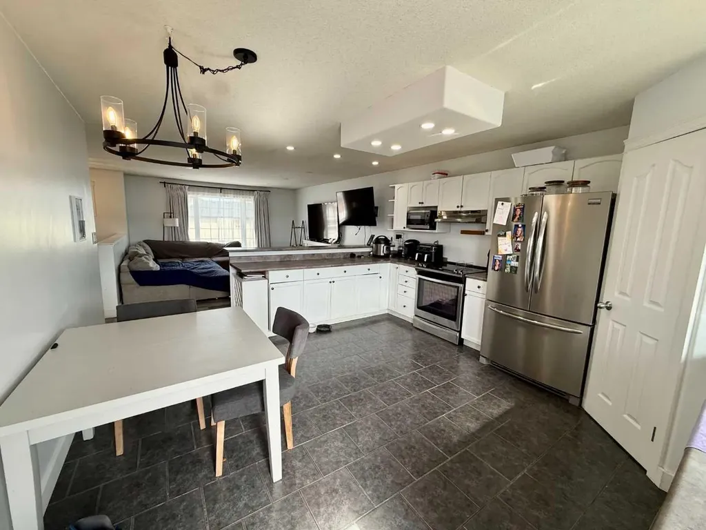 106 Atkinson Lane Fort Mcmurray AB t9j1g8