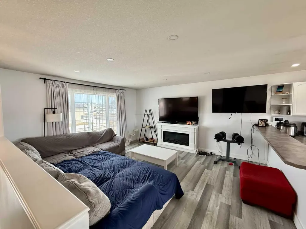 106 Atkinson Lane Fort Mcmurray AB t9j1g8