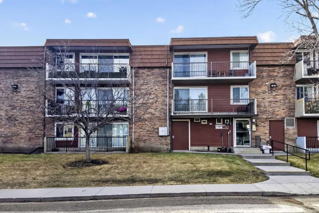 231 Heritage Drive SE Calgary AB T2H 1N1
