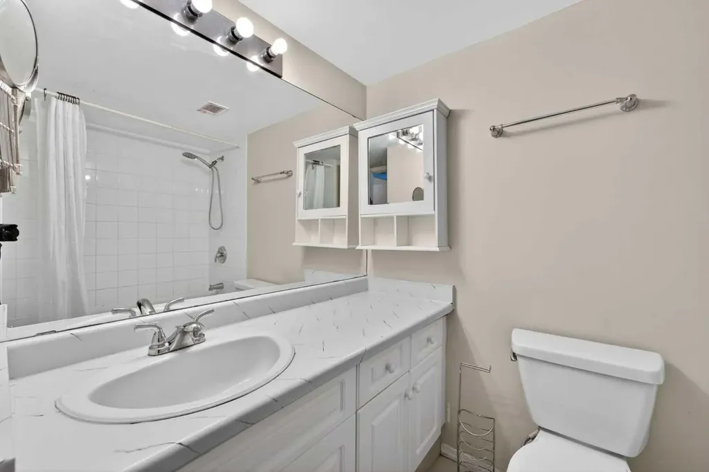 231 Heritage Drive SE Calgary AB T2H 1N1