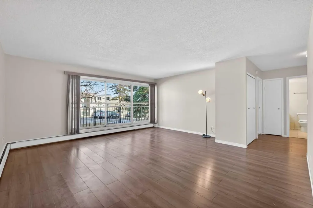 231 Heritage Drive SE Calgary AB T2H 1N1
