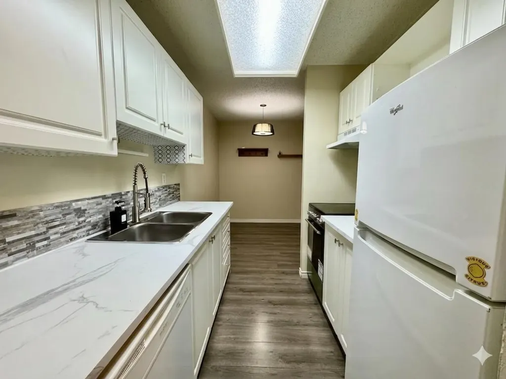 231 Heritage Drive SE Calgary AB T2H 1N1