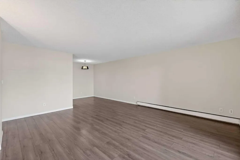 231 Heritage Drive SE Calgary AB T2H 1N1