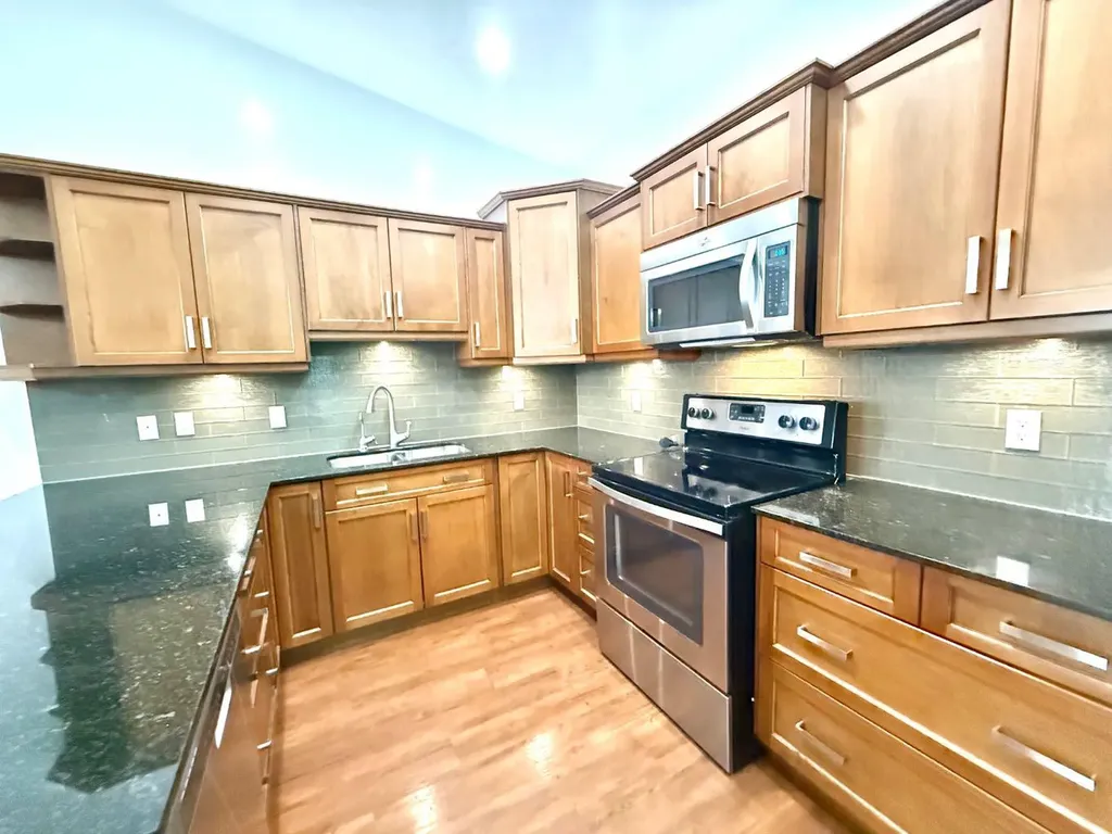 501 Sunvale Crescent NE High River AB T1V 0E8
