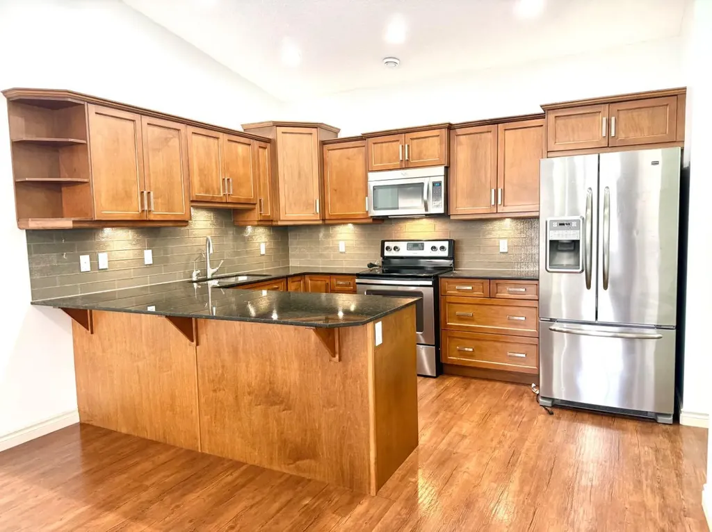 501 Sunvale Crescent NE High River AB T1V 0E8
